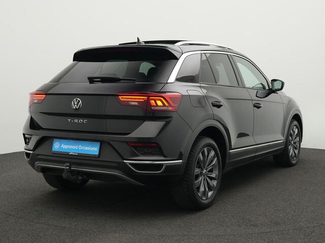 Volkswagen T-Roc 1.5 TSI 150 pk DSG Sport | Panoramadak | Trekhaak | Achteruitrijcamera | Navigatie | Stoelverwarming