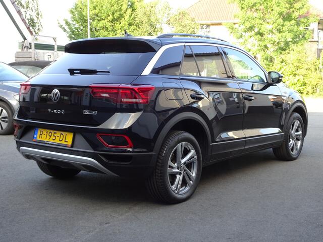 Volkswagen T-Roc 1.0 TSI Life 75 Edition Airco, cruise controle, licht metalen velgen, parkeersensoren, navigatie, achteruitrijcamera, enz.