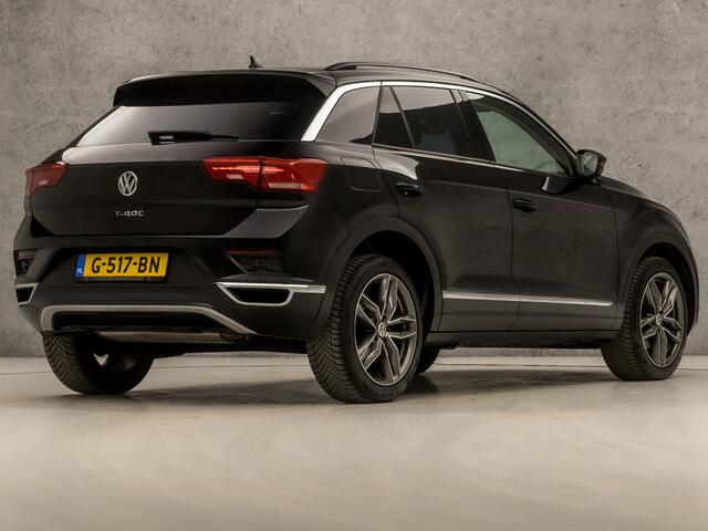 Volkswagen T-Roc 1.0 TSI Sport (APPLE CARPLAY, GROOT NAVI, PARKEERSENSOREN, SPORTSTOELEN, ADAPTIVE CRUISE, DAB+, NIEUWE APK, NIEUWSTAAT)