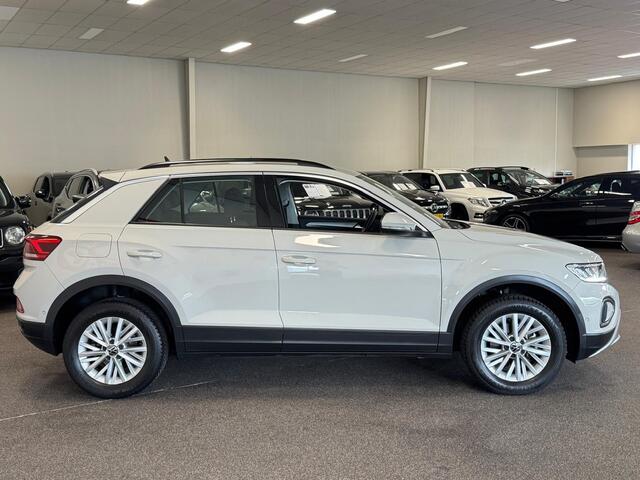 Volkswagen T-Roc 1.5 TSI Life CAR-PLAY, ECC AIRCO, ELEC PAKKET,