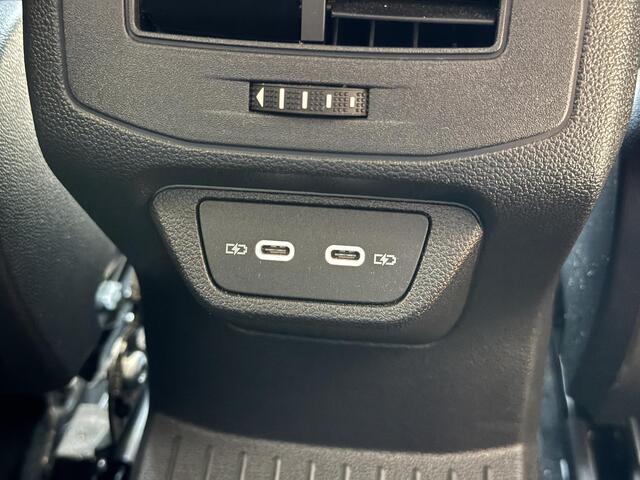 Volkswagen T-Roc 1.5 TSI Sport R Line,Trekh,Cruise,Camera,App,