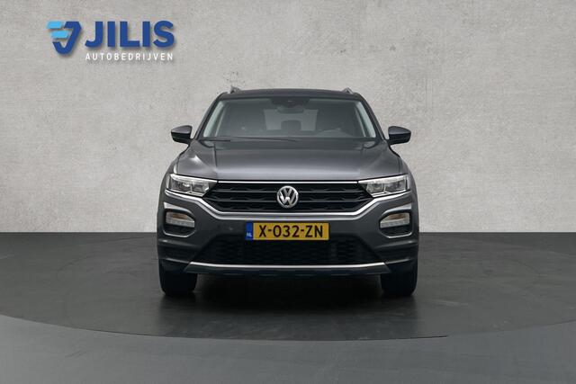Volkswagen T-Roc 1.5 TSI Style | Trekhaak | Parkeersensoren | Adaptieve cruise control