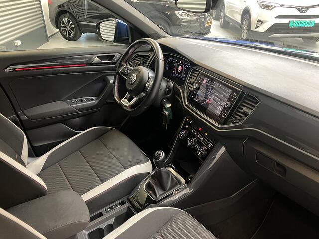 Volkswagen T-Roc 1.0 TSI SPORT/NAVI/DIGI CP/PDC/LED/CARPLAY/ADAPTIVE CR/ENZ