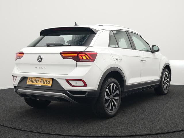 Volkswagen T-Roc 1.5 TSI Style Automaat 150pk Dealer O.H | Trekhaak Afneembaar | Adaptive Cruise | Alcantara Sportstoelen Massage | Camera | Navigatie | IQ Light | Apple Carplay | Virtual | Stoelverwarming | DAB |