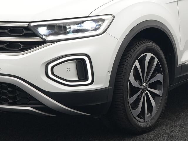 Volkswagen T-Roc 1.5 TSI Style Automaat 150pk Dealer O.H | Trekhaak Afneembaar | Adaptive Cruise | Alcantara Sportstoelen Massage | Camera | Navigatie | IQ Light | Apple Carplay | Virtual | Stoelverwarming | DAB |