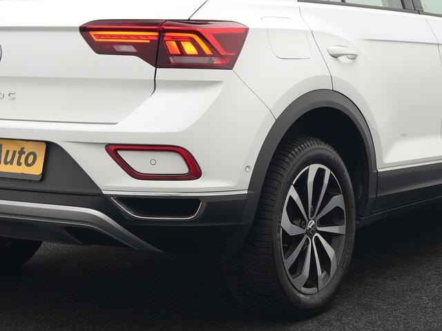 Volkswagen T-Roc 1.5 TSI Style Automaat 150pk Dealer O.H | Trekhaak Afneembaar | Adaptive Cruise | Alcantara Sportstoelen Massage | Camera | Navigatie | IQ Light | Apple Carplay | Virtual | Stoelverwarming | DAB |