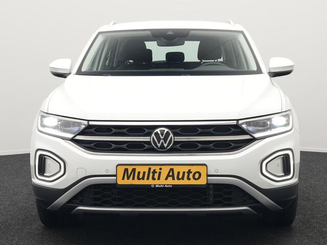 Volkswagen T-Roc 1.5 TSI Style Automaat 150pk Dealer O.H | Trekhaak Afneembaar | Adaptive Cruise | Alcantara Sportstoelen Massage | Camera | Navigatie | IQ Light | Apple Carplay | Virtual | Stoelverwarming | DAB |