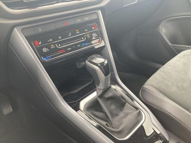 Volkswagen T-Roc 1.5 TSI 110kW/150PK DSG SUV 7 versn. DSG · Navigatie · App connect · Parkeersensoren