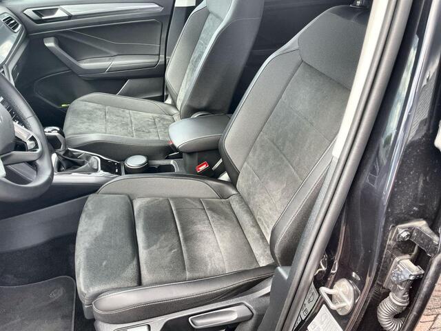 Volkswagen T-Roc 1.5 TSI 150pk DSG Style · Navigatie · App connect · Parkeersensoren