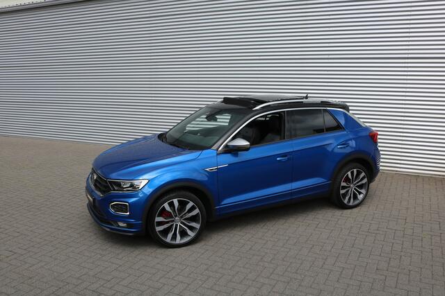 Volkswagen T-Roc 1.5 TSI R-Line DSG (Panodak VirtualCockpit ACC Camera Keyless Trekhaak Full-Led 19InchLMV PrivacyGlass Pdc V+A)