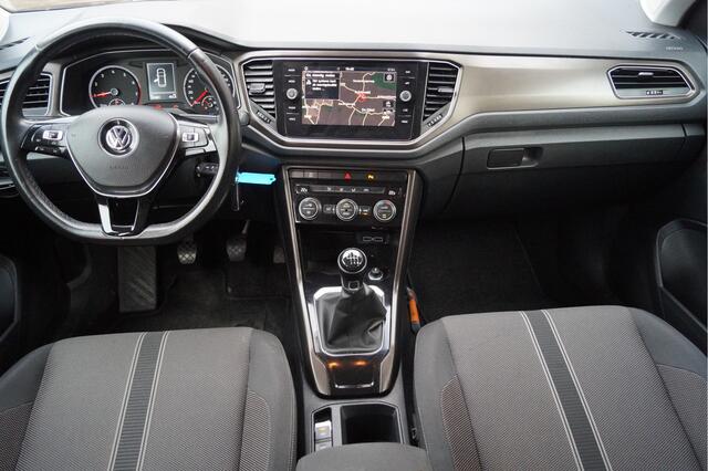 Volkswagen T-Roc 1.0 TSI Style Executive | Clima | Cruise | Navi
