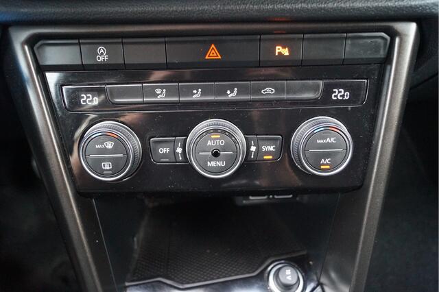 Volkswagen T-Roc 1.0 TSI Style Executive | Clima | Cruise | Navi