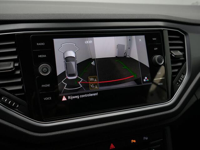 Volkswagen T-Roc Cabrio 1.5 TSI 150 pk R-Line | Achteruitrijcamera | Navigatie | Stoelverwarming | 19 inch