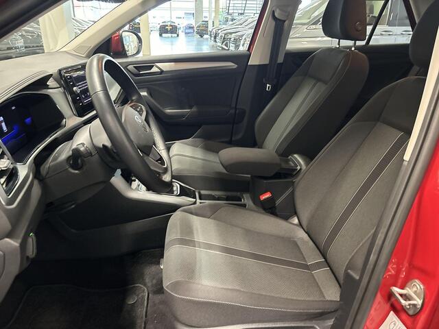 Volkswagen T-Roc 1.5 Tsi 150pk DSG Life · Apple/Android Car Play · Camera · Parkeer Assistent · P-Sensoren · 17'' Inch · Garantie t/m 17-07-2027 of 100.000km