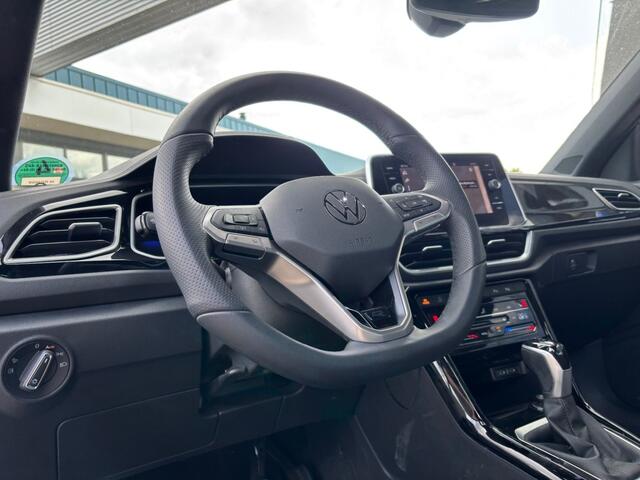 Volkswagen T-Roc 1.5 TSI R-LINE 150PK AUTOMAAT NAVI LMV PDC WINTERPACK