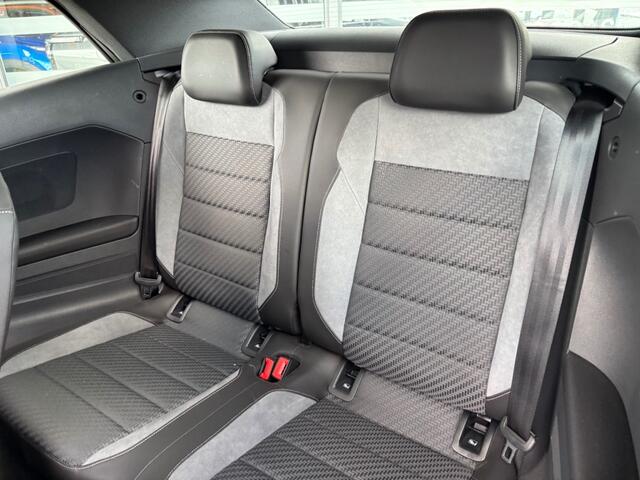 Volkswagen T-Roc 1.5 TSI R-LINE 150PK AUTOMAAT NAVI LMV PDC WINTERPACK