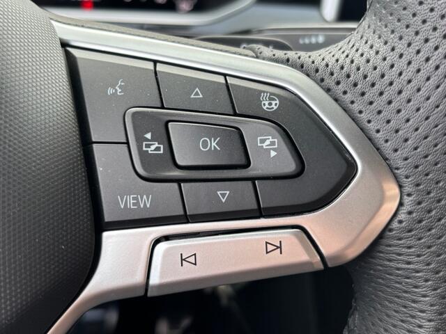 Volkswagen T-Roc 1.5 TSI R-LINE 150PK AUTOMAAT NAVI LMV PDC WINTERPACK