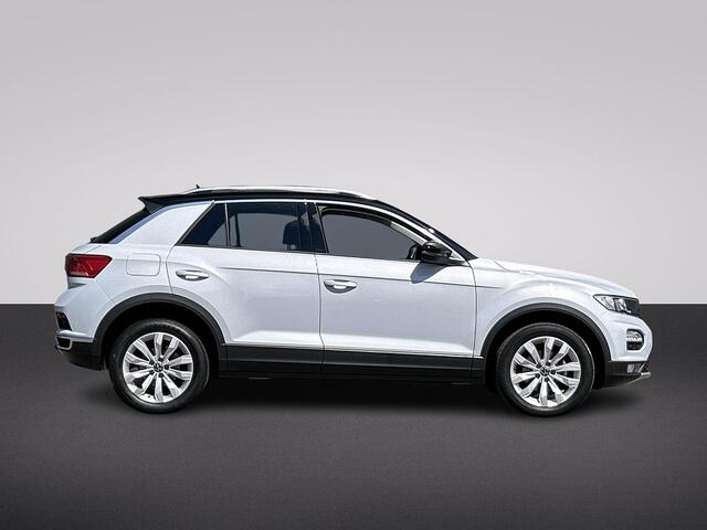 Volkswagen T-Roc 1.0 TSI Style 110 pk | Navigatie | Parkeersensoren | Achteruitrijcamera | Autom. airco | Adaptieve cruise control |
