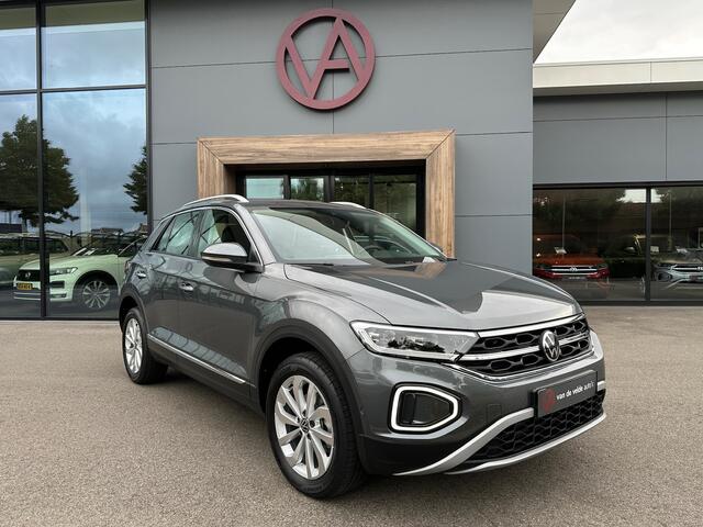 Volkswagen T-Roc 1.5 TSI 150pk DSG Style Carplay | Camera | Keyless | Elek. Achterklep | Rijklaar incl. garantie