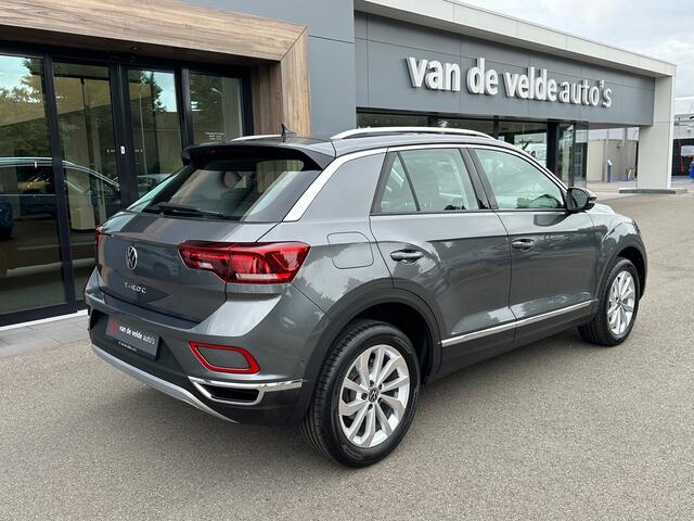 Volkswagen T-Roc 1.5 TSI 150pk DSG Style Carplay | Camera | Keyless | Elek. Achterklep | Rijklaar incl. garantie