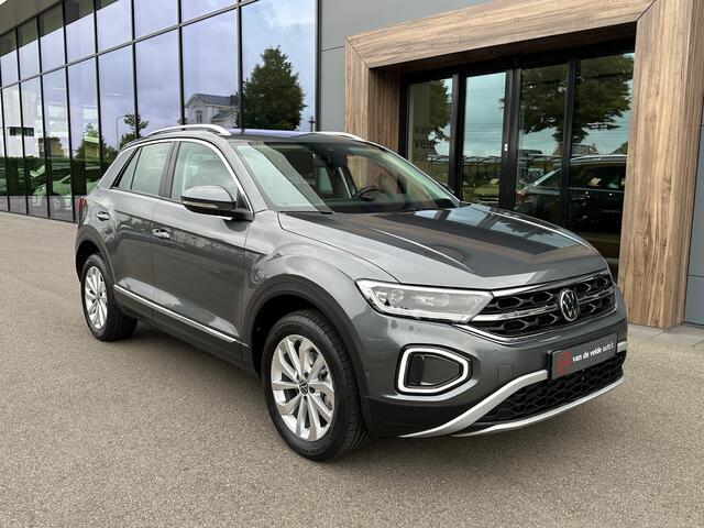 Volkswagen T-Roc 1.5 TSI 150pk DSG Style Carplay | Camera | Keyless | Elek. Achterklep | Rijklaar incl. garantie