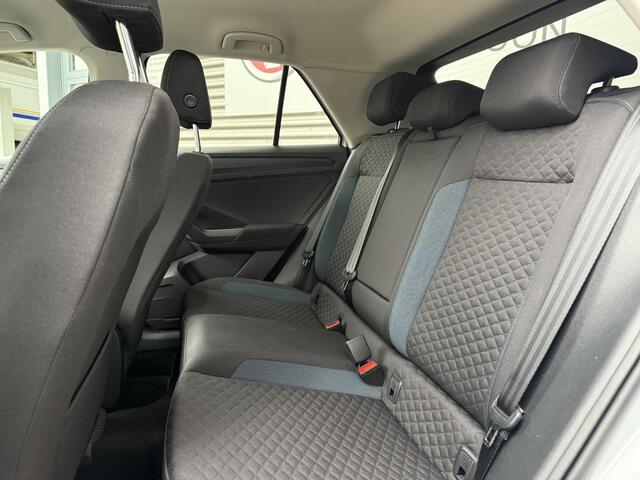 Volkswagen T-Roc 1.5 TSI Sport DSG,NAVI/CAM,KESSY,LED,VIRTUAL