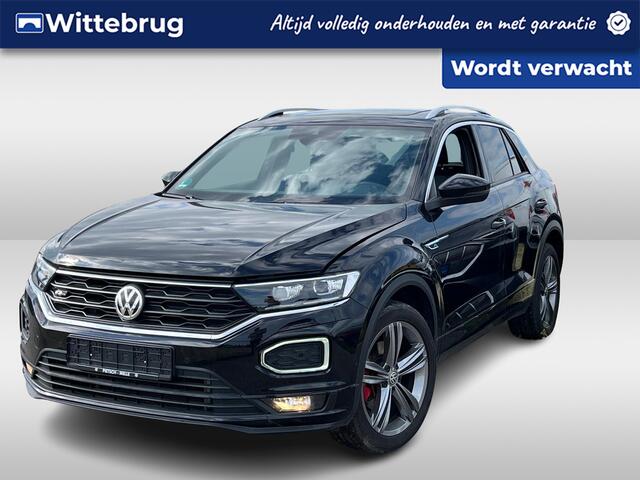 Volkswagen T-Roc 1.5 TSI 150pk DSG R-Line / 2X R-line / Digitaal dashboard / Panorama dak / Afneembare trekhaak / Navigatie / 18'' LMV