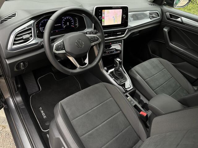 Volkswagen T-Roc 1.5 TSI 150pk DSG Black-Style l ACC l BLIS l CAMERA l ECC l LED l NAVI l TREKHAAK l 17.000km
