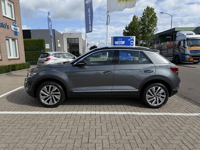 Volkswagen T-Roc 1.5 TSI 150pk DSG Black-Style l ACC l BLIS l CAMERA l ECC l LED l NAVI l TREKHAAK l 17.000km