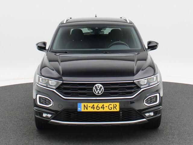 Volkswagen T-Roc 1.5 TSI Sport | Led | Stoelverwarming | Navi | Carplay | Climate | Parkeersensoren