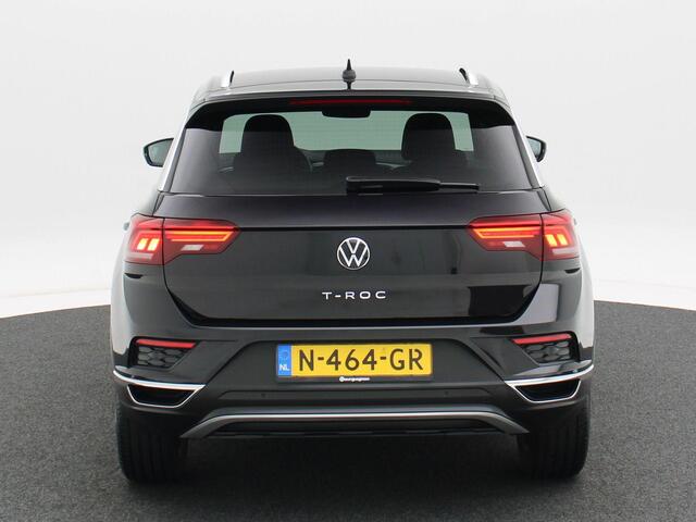 Volkswagen T-Roc 1.5 TSI Sport | Led | Stoelverwarming | Navi | Carplay | Climate | Parkeersensoren