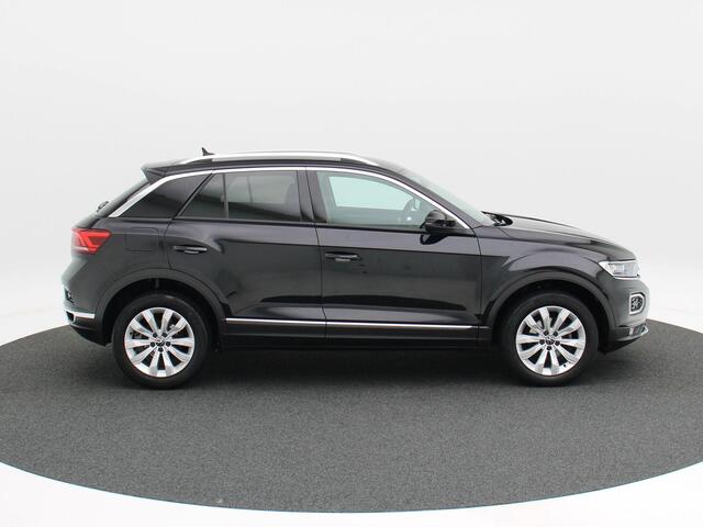 Volkswagen T-Roc 1.5 TSI Sport | Led | Stoelverwarming | Navi | Carplay | Climate | Parkeersensoren