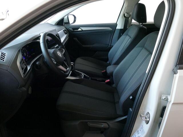 Volkswagen T-Roc 1.5 TSI 150PK CARPLAY NAVI STOEL VERW. LED VIR.COCKPIT 03/2024 "Volkswagen rijden begint bij Topautos.nl - 75 topmodellen direct op voorraad!"
