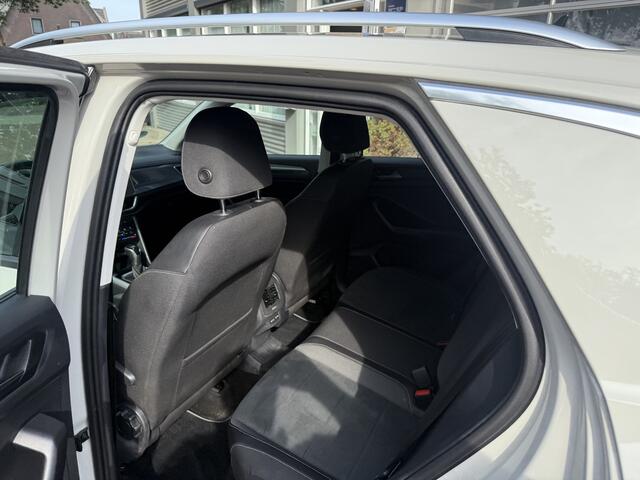 Volkswagen T-Roc 1.5 TSI Life Business Automaat 1e eigen 150pk Ascot grijs (krijt kleur)
