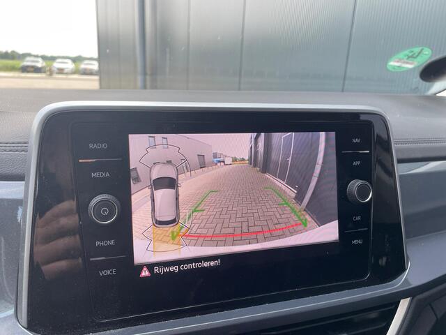 Volkswagen T-Roc 1.5 TSI Life Business Automaat 1e eigen 150pk Ascot grijs (krijt kleur)