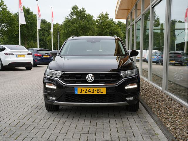 Volkswagen T-Roc 1.5 TSI DSG Style Business | Navigatie | Climate Control | Virtual | Camera