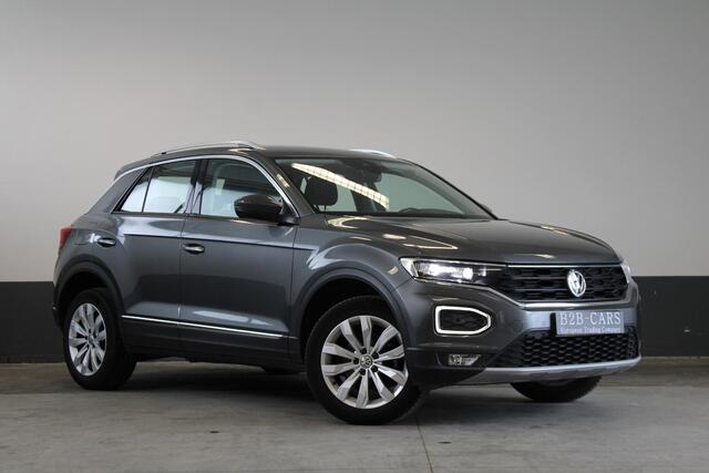 Volkswagen T-Roc 1.5 TSI Sport LED - Camera - Virtual - Trekhaak - Stoelverwarming