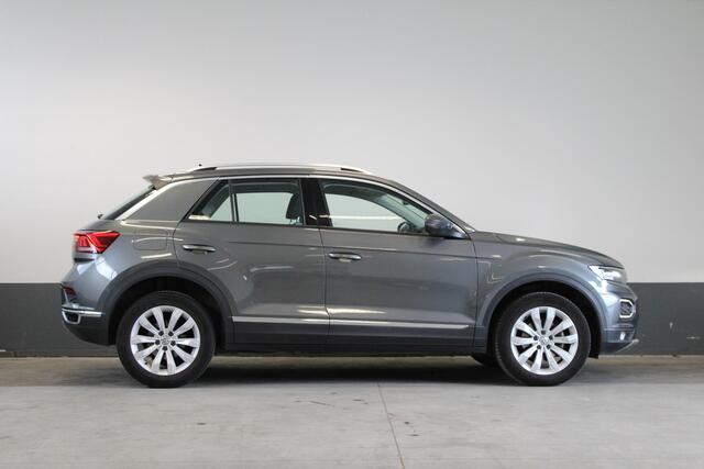Volkswagen T-Roc 1.5 TSI Sport LED - Camera - Virtual - Trekhaak - Stoelverwarming