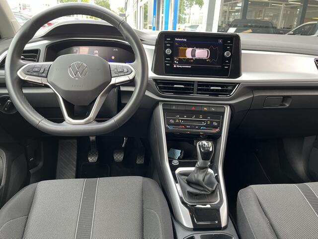 Volkswagen T-Roc 1.0 TSI Life Edition / ADAPT. CRUISE/ LED/ KEYLESS/ 17" LMV/ APP-CONNECT/ PARK. SENSOREN + CAMERA/ CLIMA/ DAB