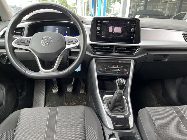 Volkswagen T-Roc 1.0 TSI Life Business / ADAPT. CRUISE/ LED/ 15" LMV/ DAB/ NAVI/ PARK. SENSOREN + CAMERA/ CLIMA/ STOEL VERWARM./ APP-CONNECT