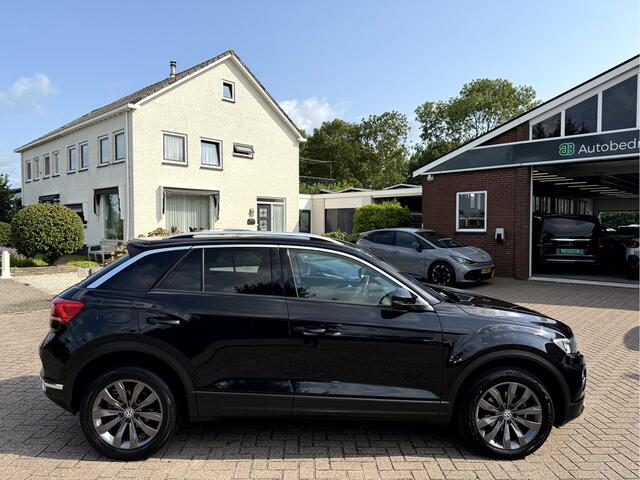 Volkswagen T-Roc 1.5 TSI Style Camera, App Connect, 17''Lmv