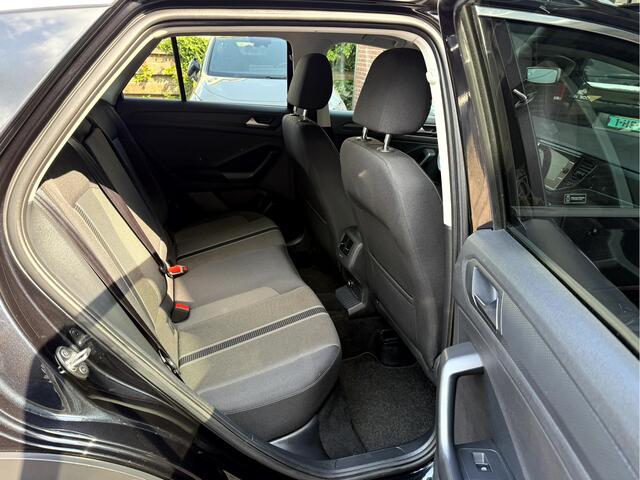 Volkswagen T-Roc 1.5 TSI Style Camera, App Connect, 17''Lmv