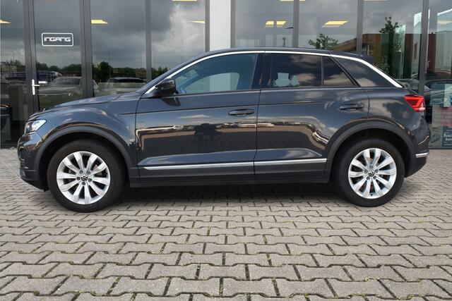 Volkswagen T-Roc 1.5 TSI Sport | ACC | Winter Pakket | DAB |