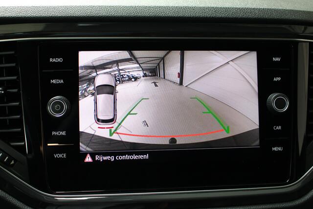 Volkswagen T-Roc 1.5 TSI Sport Business R | Navigatie | Panoramadak | PDC + Camera | LM'19