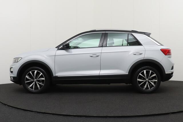 Volkswagen T-Roc 1.5 TSI Style+ Camera Climate Trekhaak Adapt.Cruise 17'LMV