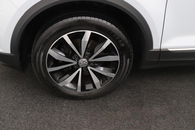 Volkswagen T-Roc 1.5 TSI Style+ Camera Climate Trekhaak Adapt.Cruise 17'LMV