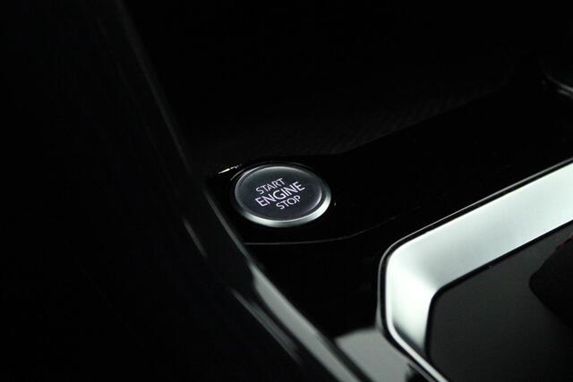 Volkswagen T-Roc 1.5 TSI 150pk DSG R-Line Sport Keyless Led Virtual Cockpit Navigatie