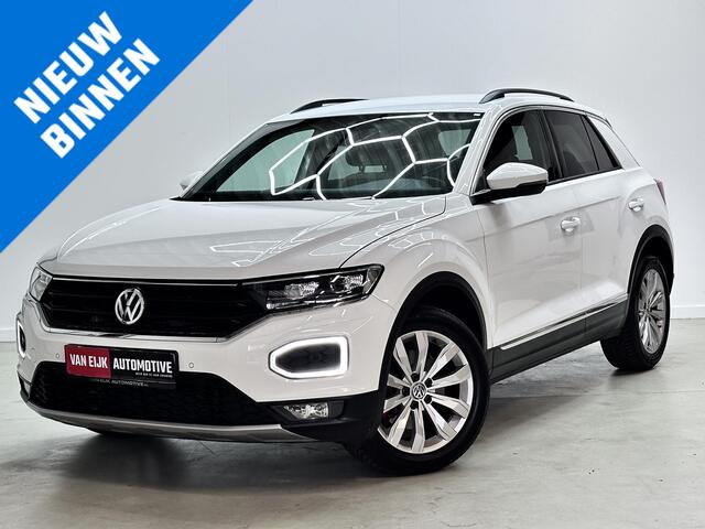 Volkswagen T-Roc 1.5i Sport / Trekhaak / Navi / CarPlay