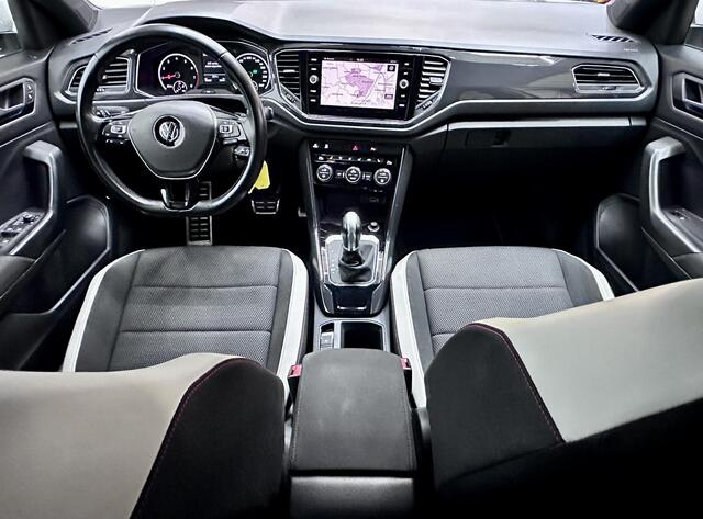 Volkswagen T-Roc 1.5i Sport / Trekhaak / Navi / CarPlay