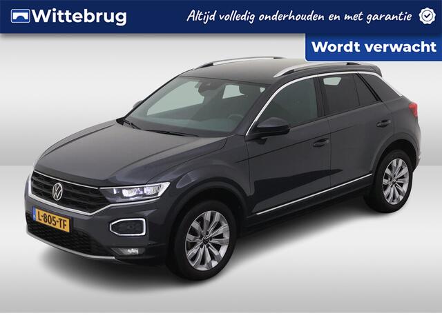 Volkswagen T-Roc 1.5 TSI Sport / Digitaal dashboard / Navigatie / Climate controle / Camera / Lichtmetaal 17 inch /